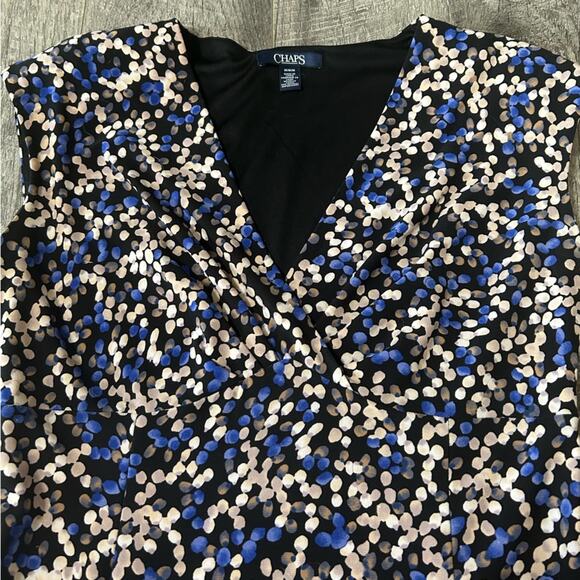 Chap’s- Fit & Flare-  Medium- v- neck- shoulder pads, blue, black, cream - Picture 3 of 9